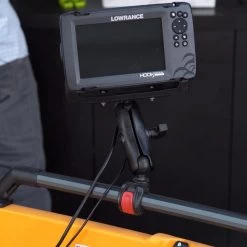 RAM MOUNTS Universal Fishfinder Mount Base W/1.5" Arm -Paddle Sports Shop 72023055 RAM UNIVERSAL RECTANGULAR MOUNT FOR 1.5 BALL 2 53584.1633037832